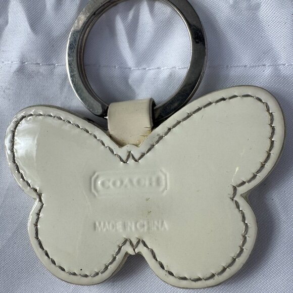 RARE Vintage Coach Patent Leather Butterfly Key Chain - Picture 4 of 8